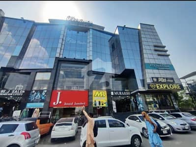 مری روڈ راولپنڈی میں 3 مرلہ Studio دفتر 1.6 کروڑ میں برائے فروخت۔