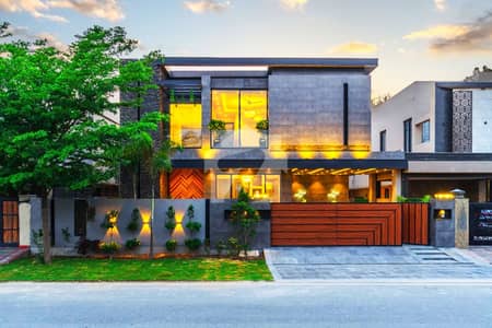 Modern Desiigned Staright Line 1 Kanal House in DHA Phase 7