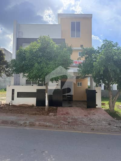 5 Marla Brand New House For Sale