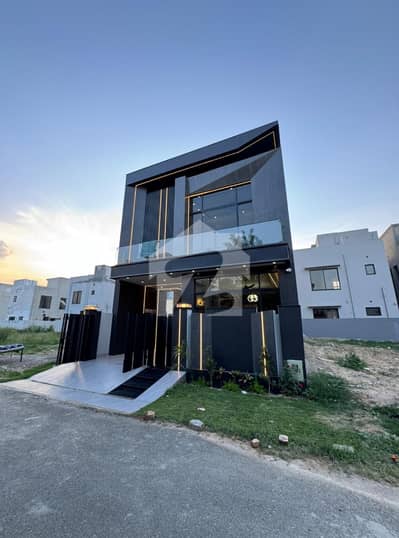 Beautiful 5 Marla Ultra Modern House Ready To Move