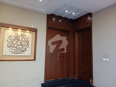 واپڈا سٹی ۔ بلاک کے واپڈا سٹی,فیصل آباد میں 4 کمروں کا 10 مرلہ مکان 4.7 کروڑ میں برائے فروخت۔ واپڈا سٹی ۔ بلاک کے واپڈا سٹی,فیصل آباد میں 4 کمروں کا 10 مرلہ مکان 4.7 کروڑ میں برائے فروخت۔