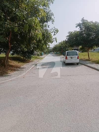 ڈی ایچ اے ویلی - روز سیکٹر ڈی ایچ اے ویلی,ڈی ایچ اے ڈیفینس,اسلام آباد میں 8 مرلہ رہائشی پلاٹ 44.5 لاکھ میں برائے فروخت۔ ڈی ایچ اے ویلی - روز سیکٹر ڈی ایچ اے ویلی,ڈی ایچ اے ڈیفینس,اسلام آباد میں 8 مرلہ رہائشی پلاٹ 44.5 لاکھ میں برائے فروخت۔