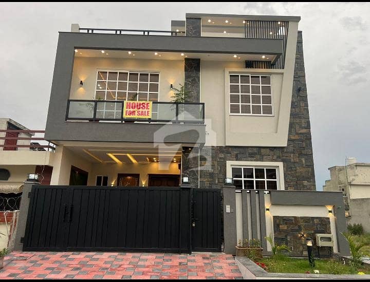 Get This Amazing 7 Marla House Available In Jinnah Gardens Get This Amazing 7 Marla House Available In Jinnah Gardens