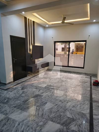 5-Marla Brand New House Available For Rent