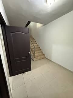 10 MARLA FACING PARK 4 BEDROOM HOUSE AVAILABLE FOR RENT