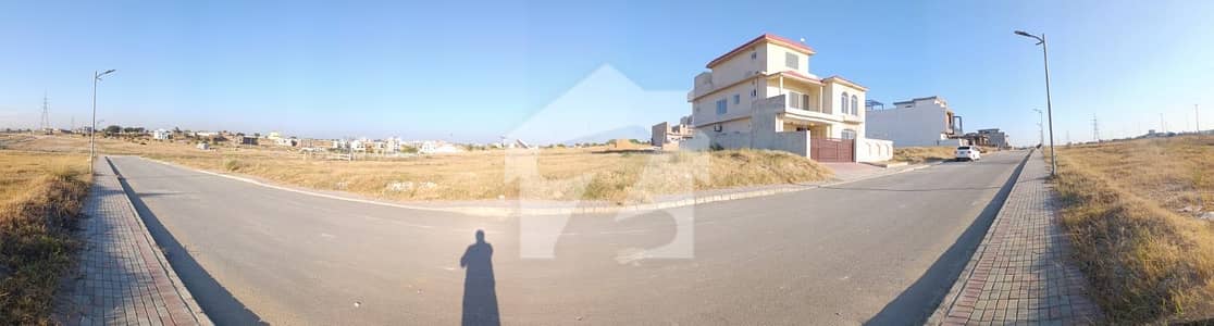 Taj Residencia, Gardenia Block, 10 marla plot#3N for sale