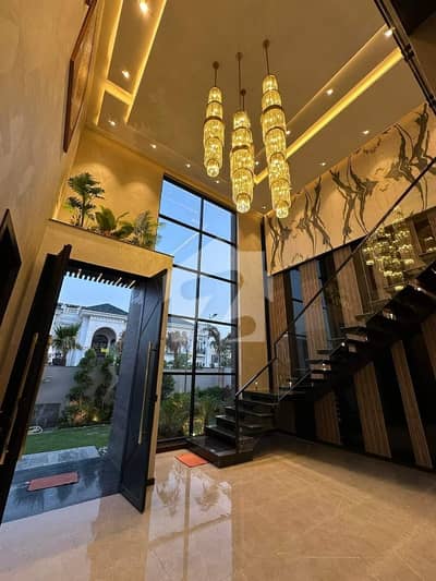 1 KANAL BRAND NEW LUXURY HOUSE AVAILABLE FOR SALE IN AYESHA BLOCK ABDULLAH GARDEN EAST CANAL ROAD FAISALABAD