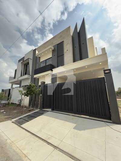 8 Marla Brand New Modern Elevation House Available For Sale In DHA Multan 8 Marla Brand New Modern Elevation House Available For Sale In DHA Multan