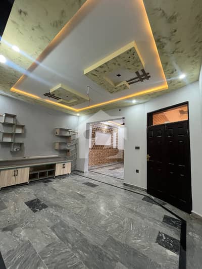 Marla 5 2.5 Storey House For Sale