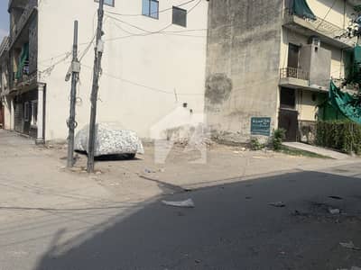 3.5 Marla Corner Plot 40 Feet Road For Sale In Hot Location Of Iqbal Town