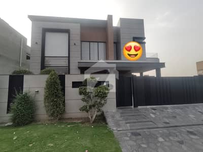 PHASE 7 1-KANAL BRAND NEW FULLY MAINTAINED BUNGALOW IS AVAILABLE FOR SALE