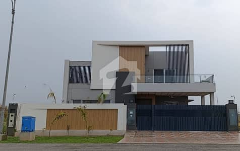 1 Kanal Brand New 6 Bedroom (Double Unit) House, With Separate 2 Entrances, Available For Sale In DHA Phase 7 Z Block. 1 Kanal Brand New 6 Bedroom (Double Unit) House, With Separate 2 Entrances, Available For Sale In DHA Phase 7 Z Block.