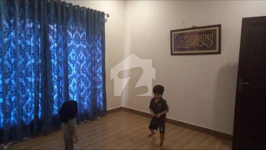 کینال ولاز کینال ایکسپریس,فیصل آباد میں 4 کمروں کا 5 مرلہ مکان 2.5 کروڑ میں برائے فروخت۔