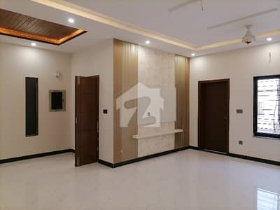 10 Marla Upper Portion for rent in Allama Iqbal Town