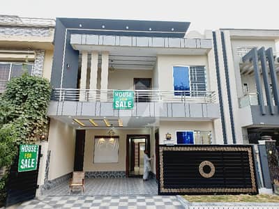 7 Marla Brand New House For Sale