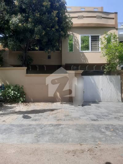 30*50 Cda Transfer Top Location House Available In G-9/4 Near Metro Station Near Service Road 30*50 Cda Transfer Top Location House Available In G-9/4 Near Metro Station Near Service Road