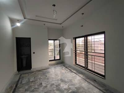 1 Bed Flat Available For Rent