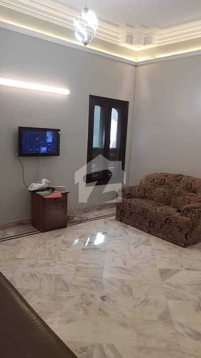 Prominently-Located 250 Square Yards House Available In Clifton - Block 2