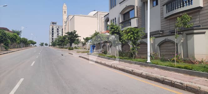 MOST PRIME LOCATION 10 MARLA PLOT FOR SALE MOST PRIME LOCATION 10 MARLA PLOT FOR SALE