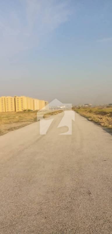 I-12/1  30*60  position able plot available for sale