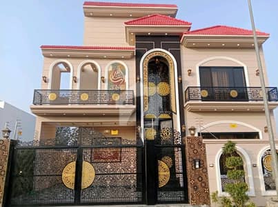 Avail Yourself A Great Corner 10 Marla House In Citi Housing Society