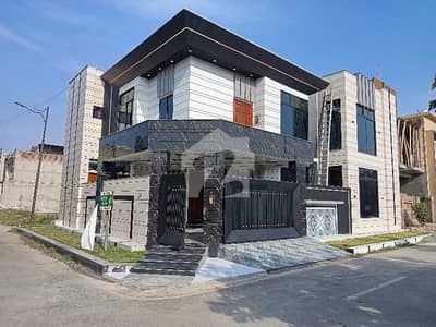 گرین ویلی سمندری روڈ,فیصل آباد میں 8 مرلہ Studio مکان 3.95 کروڑ میں برائے فروخت۔