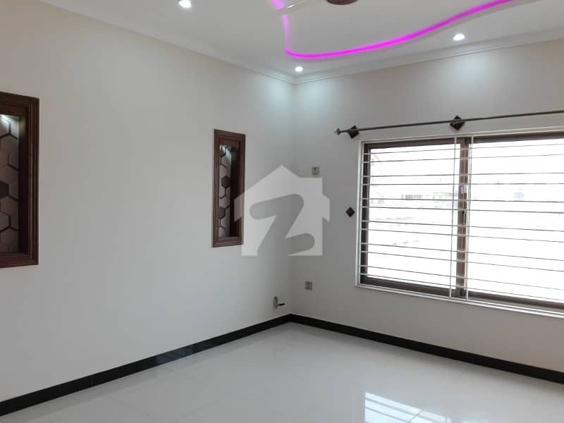 Highly-coveted 5 Marla House Is Available In G-11 For sale Highly-coveted 5 Marla House Is Available In G-11 For sale