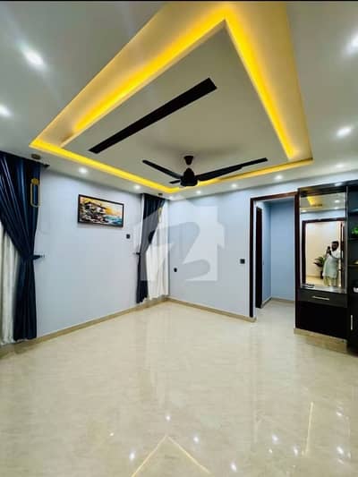Brand New house | Upper Portion | 1 kanal 3 Bed Accomodation