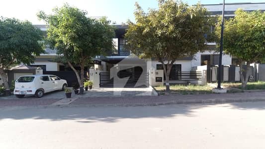 بحریہ انکلیو بحریہ ٹاؤن,اسلام آباد میں 5 کمروں کا 10 مرلہ مکان 5.85 کروڑ میں برائے فروخت۔ بحریہ انکلیو بحریہ ٹاؤن,اسلام آباد میں 5 کمروں کا 10 مرلہ مکان 5.85 کروڑ میں برائے فروخت۔