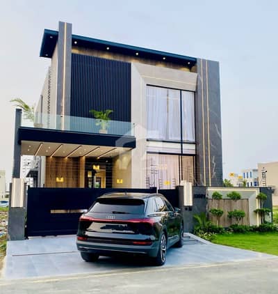 SPECIOUS & LUXURY 5 MARLA HOUSE FOR SALE IN TOP LOCATION PHASE 9 TOWN