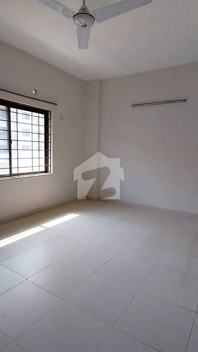 New 3 Bed Room Apartment In Askari 11 Lahore Sec B