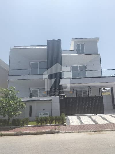 A Spacious 500 Yard House In Bahria Town Phase 8