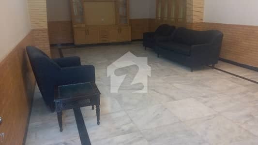 عسکری 5 پشاور میں 4 کمروں کا 14 مرلہ مکان 1.9 لاکھ میں کرایہ پر دستیاب ہے۔