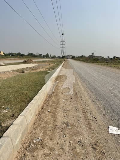 I-12/2 plot available back to Nust road size 30x60