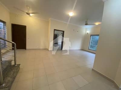 READY TO MOVE 235sq yd 3Bed DDL Villas FOR SALE at Precinct-27 Close to Jinnah Avenue and London Bridge READY TO MOVE 235sq yd 3Bed DDL Villas FOR SALE at Precinct-27 Close to Jinnah Avenue and London Bridge
