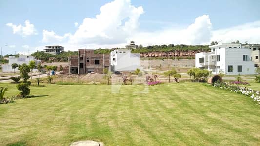 Residential Plot Of 10 Marla In Park View - Block H For sale