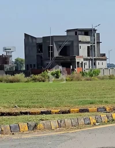ڈی ایچ اے فیز9 پریزم ڈی ایچ اے ڈیفینس,لاہور میں 10 مرلہ رہائشی پلاٹ 1.25 کروڑ میں برائے فروخت۔