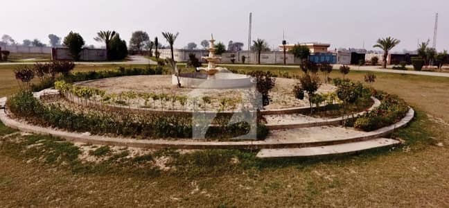7 Kanal Corner Plot At Unbeatable Price Surrounded By Luxury Farmhouses
