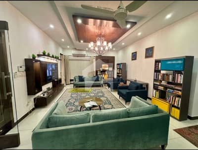 MAIN KI BACK 1 KANAL FULLY FURNISHED VERY CHEAP PRICE HOUSE FOR SALE IN DHA PHASE 6 BLOCK G.