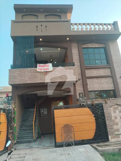 5 MARLA BRAND NEW DOUBLE STORY HOUSE FOR SALE IN CBR TOWN PHASE 1 EXCTIVE BLOCK