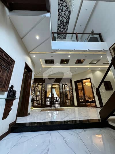 1 KANAL FURNISHED HOUSE TOP LOCATION FOR SALE IN DHA PHASE 6 BLOCK M. 1 KANAL FURNISHED HOUSE TOP LOCATION FOR SALE IN DHA PHASE 6 BLOCK M.