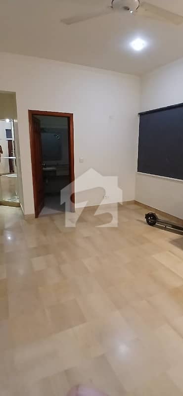 ڈی ایچ اے فیز 7 ڈی ایچ اے ڈیفینس,کراچی میں 5 کمروں کا 1 کنال مکان 15.25 کروڑ میں برائے فروخت۔ ڈی ایچ اے فیز 7 ڈی ایچ اے ڈیفینس,کراچی میں 5 کمروں کا 1 کنال مکان 15.25 کروڑ میں برائے فروخت۔