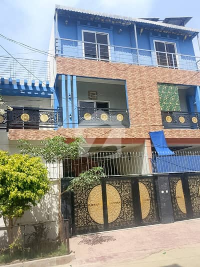 فیصل ٹاؤن رحیم یار خان میں 5 کمروں کا 5 مرلہ مکان 1.35 کروڑ میں برائے فروخت۔