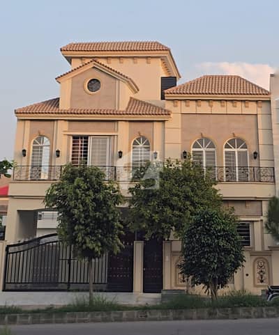 Branded 10 Marla Front Back Open House For Sale In Topcity D Block
