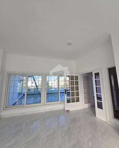Just Like Brand New 500 SQYD Bungalow Available For Rent Prime Location Of Ph5