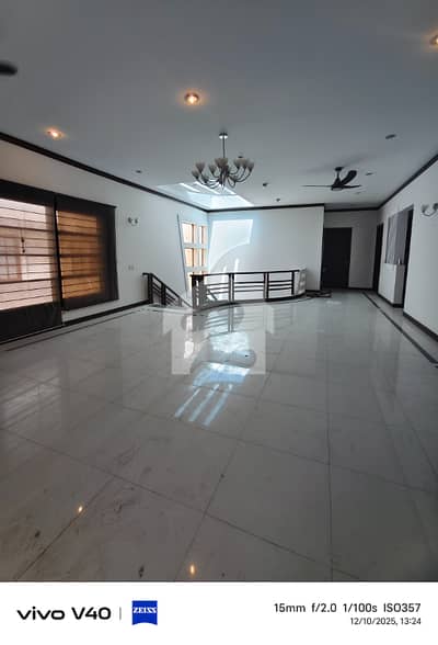Excellent Condition 500 Yard House Available For Rent