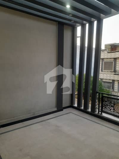 سی بی آر ٹاؤن فیز 1 سی بی آر ٹاؤن,اسلام آباد میں 4 کمروں کا 7 مرلہ مکان 2.75 کروڑ میں برائے فروخت۔ سی بی آر ٹاؤن فیز 1 سی بی آر ٹاؤن,اسلام آباد میں 4 کمروں کا 7 مرلہ مکان 2.75 کروڑ میں برائے فروخت۔