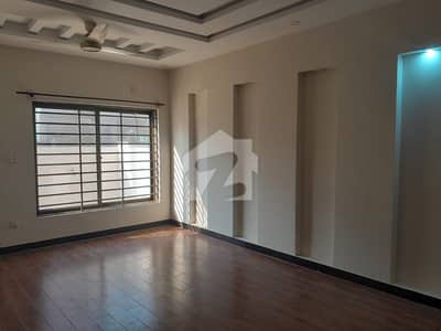 HOUSE FOR SALE | 10 MARLA | DOUBLE STORY | OWNER MADE | BEAUTIFUL HOUSE | VERY GOOD CONDITION | PAKISTAN TOWN | ISLAMABAD HOUSE FOR SALE | 10 MARLA | DOUBLE STORY | OWNER MADE | BEAUTIFUL HOUSE | VERY GOOD CONDITION | PAKISTAN TOWN | ISLAMABAD