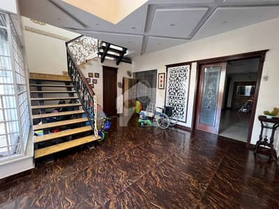 1 KANAL HOUSE FOR SALE AT PRIME LOCATION 1 KANAL HOUSE FOR SALE AT PRIME LOCATION