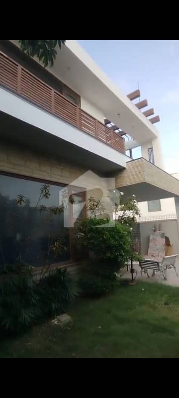 ULTRALUXE SIGNATURE LIVING: SLIGHTLY USED 500 SQ YARD BUNGALOW WITH BASEMENT FOR SALE ON 21ST STREET, ZONE B, DHA PHASE 8 ULTRALUXE SIGNATURE LIVING: SLIGHTLY USED 500 SQ YARD BUNGALOW WITH BASEMENT FOR SALE ON 21ST STREET, ZONE B, DHA PHASE 8